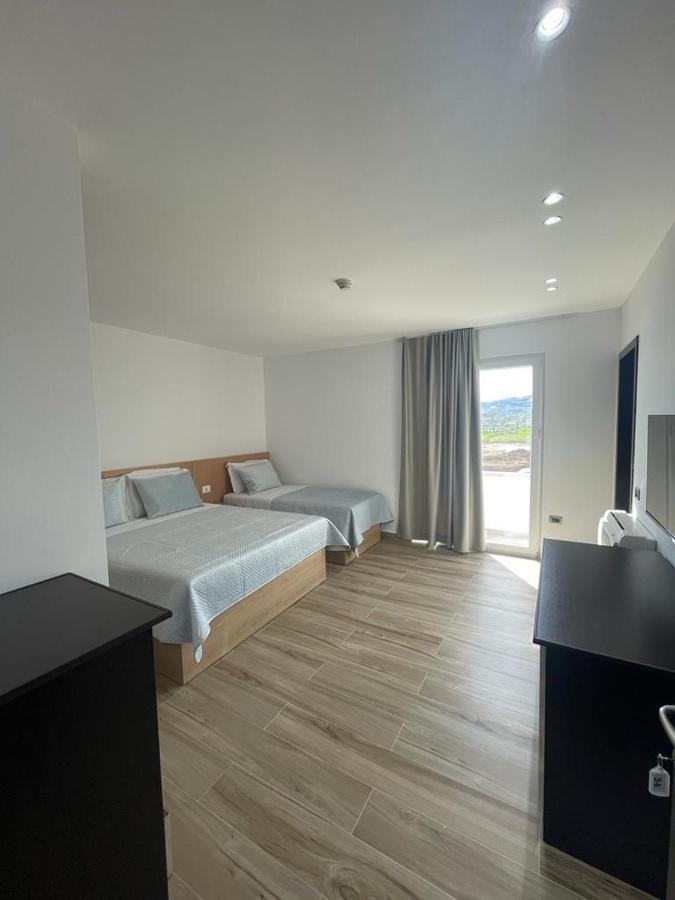 Hotel Verzaci Rinas Εξωτερικό φωτογραφία