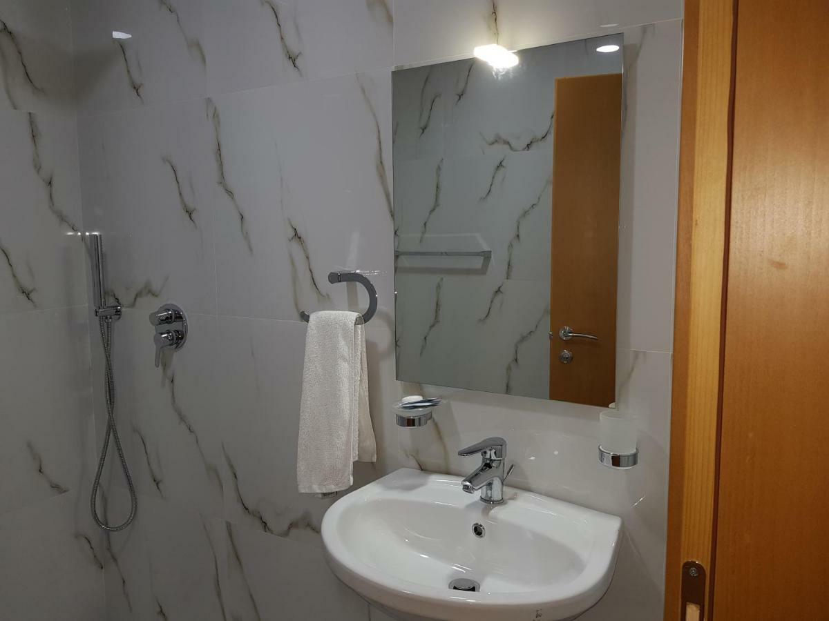 Hotel Verzaci Rinas Δωμάτιο φωτογραφία