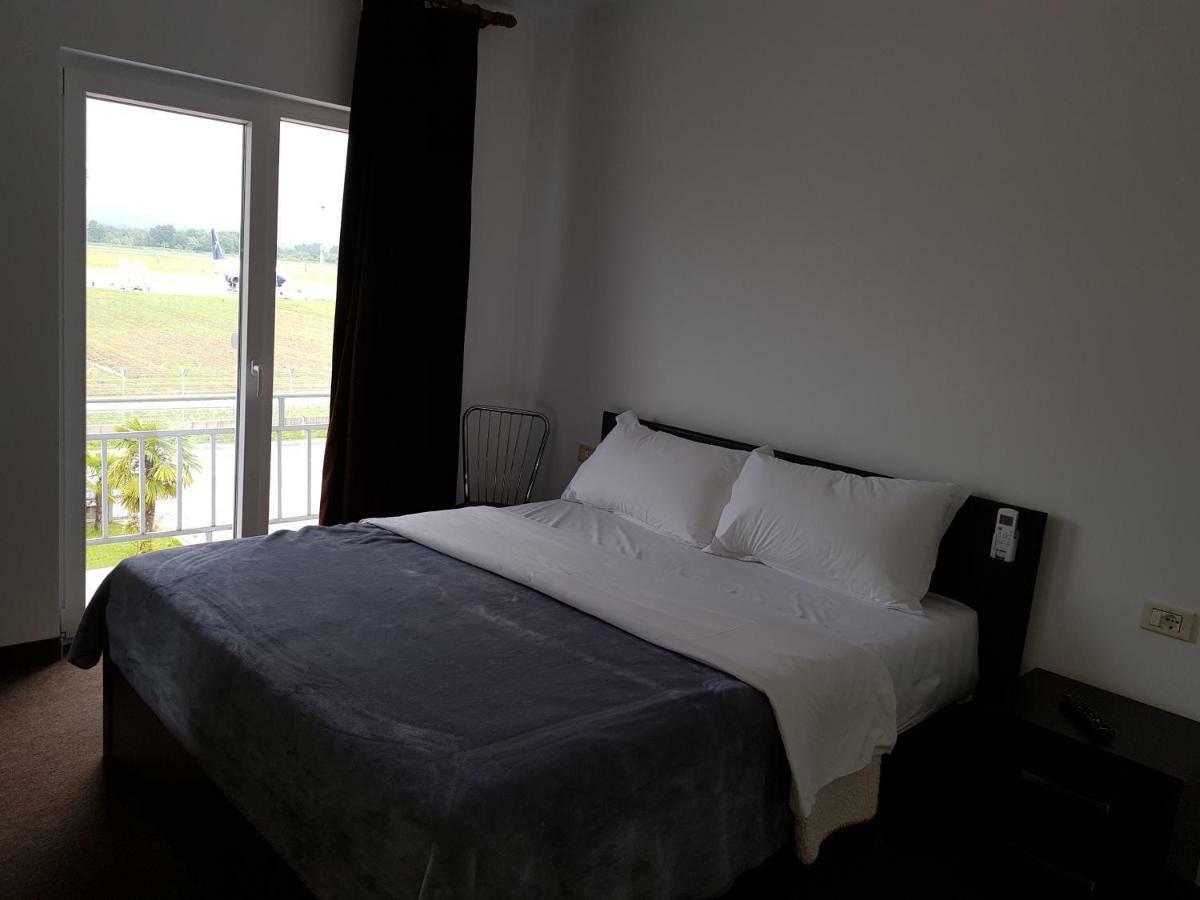 Hotel Verzaci Rinas Εξωτερικό φωτογραφία