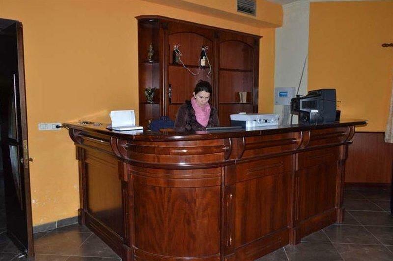 Hotel Verzaci Rinas Εξωτερικό φωτογραφία